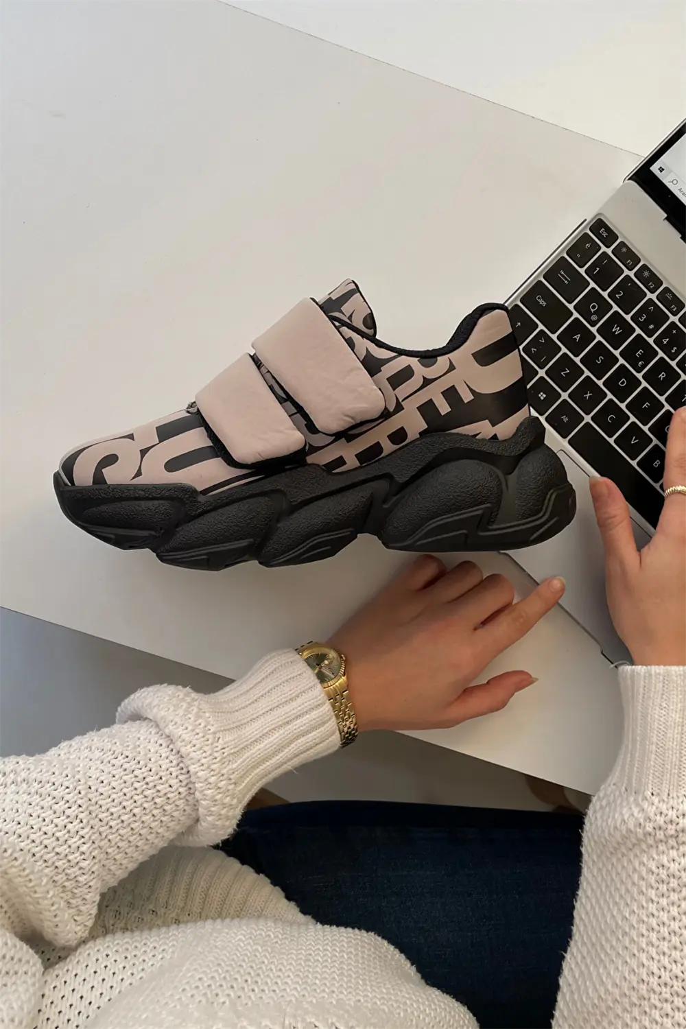 

Женская спортивная обувь НОРКА Mupa Shoes