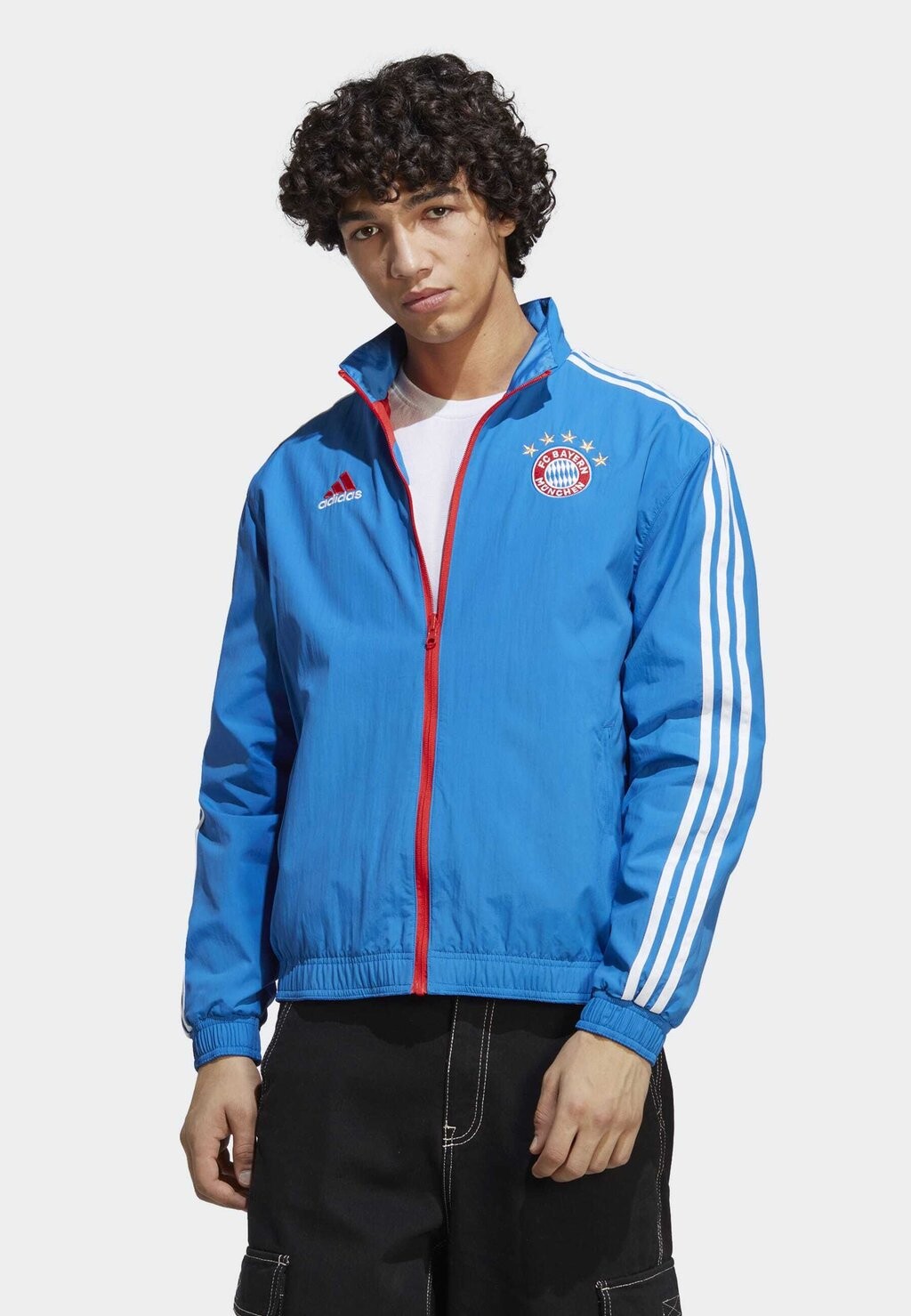 

Спортивная куртка Adidas