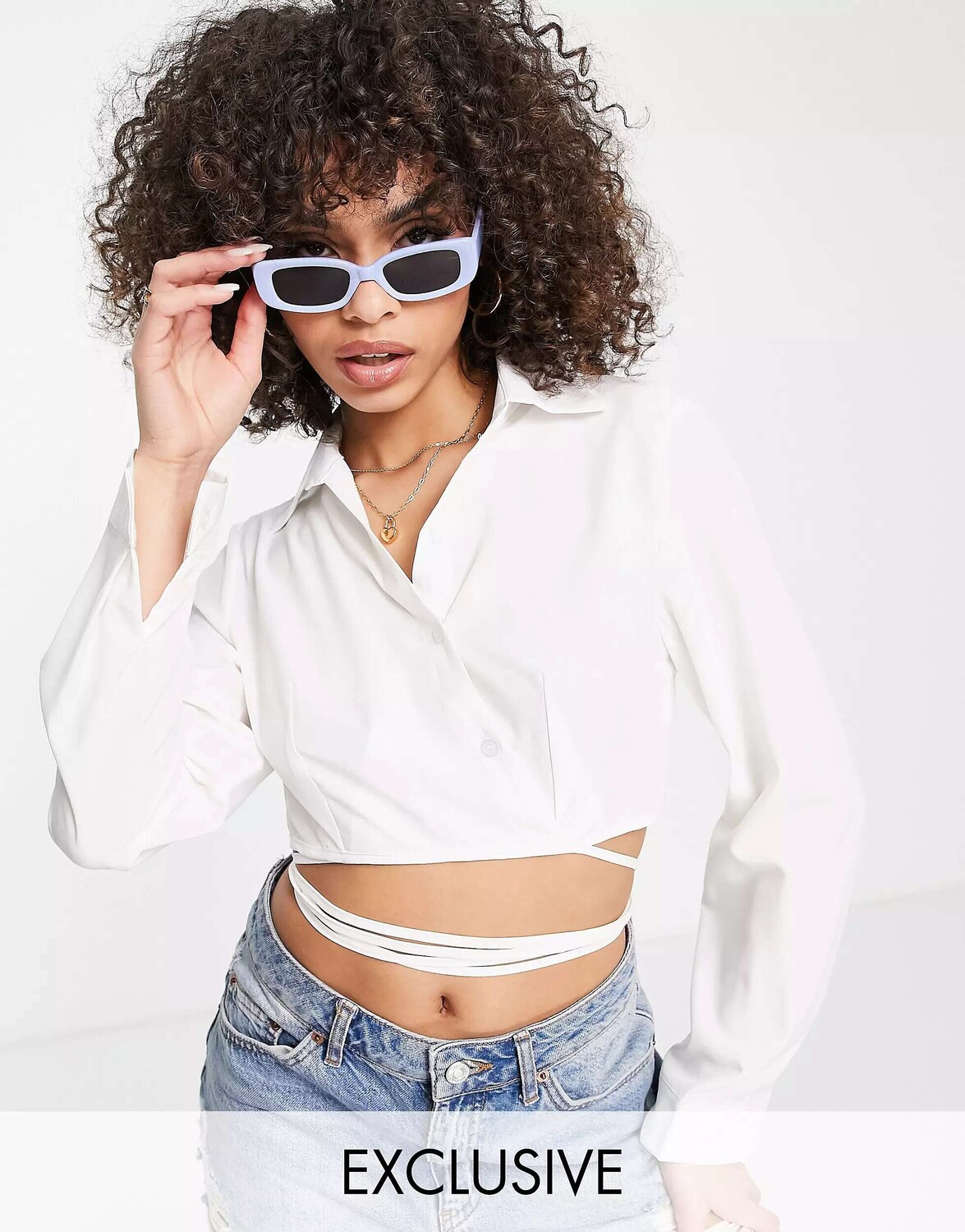

Белая рубашка с длинными рукавами и асимметричными пуговицами Missguided