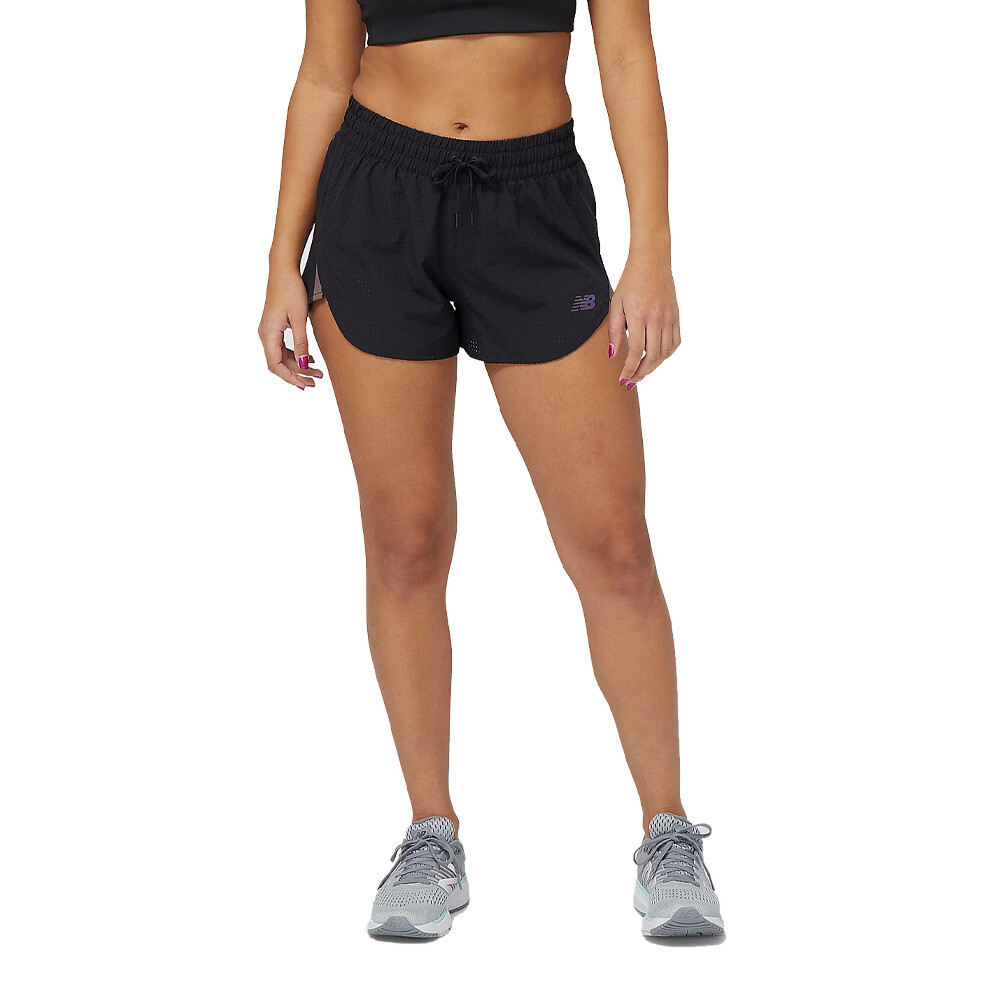 

Спортивные шорты New Balance Q Speed, черный