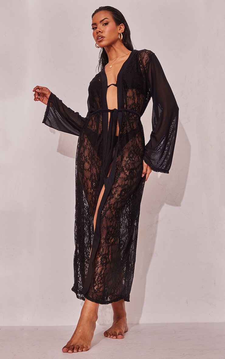 

PrettyLittleThing Черный кружевной длинный халат с оборками