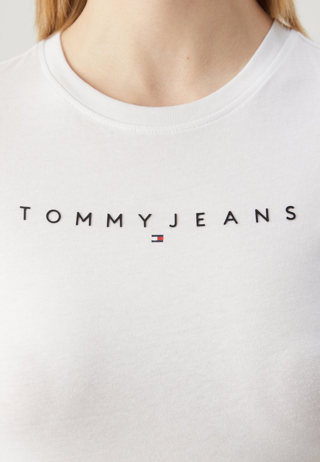 

Футболка с принтом Slim Linear Tee Tommy Hilfiger, белая