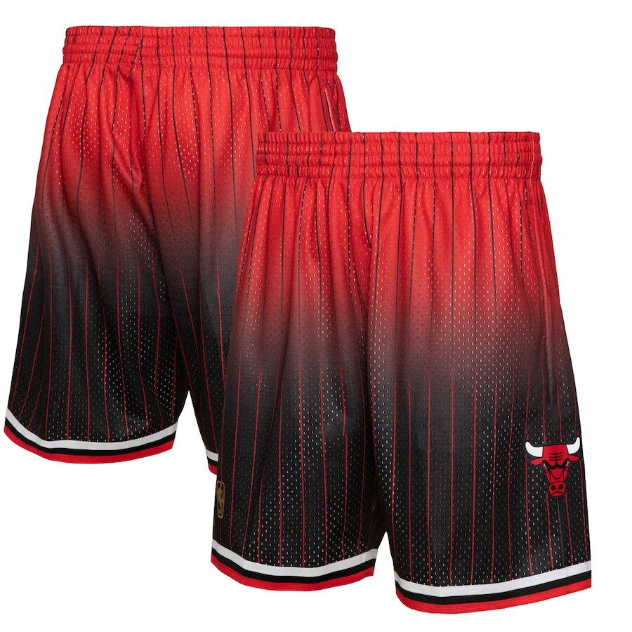 

Шорты Mitchell & Ness Chicago Bulls, красный