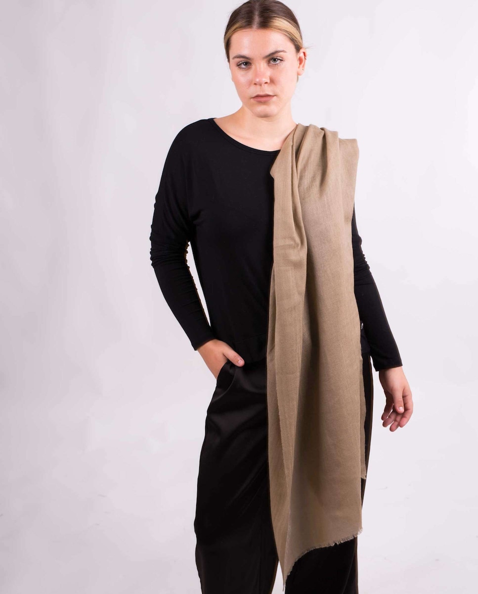 Женская шаль из каменной ваты MR Complements, серый цена и фото