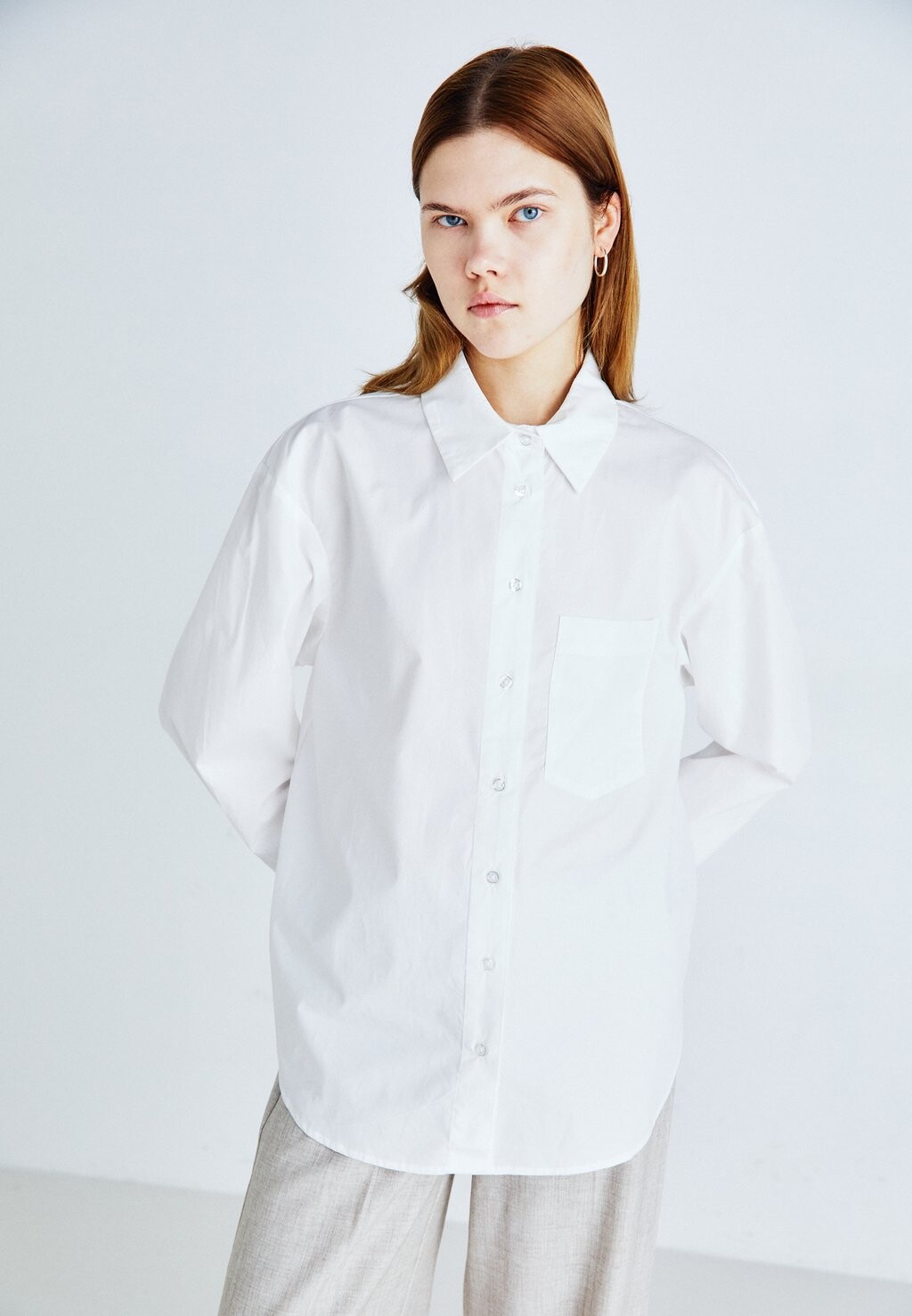 

Рубашка Gina Tricot, белый
