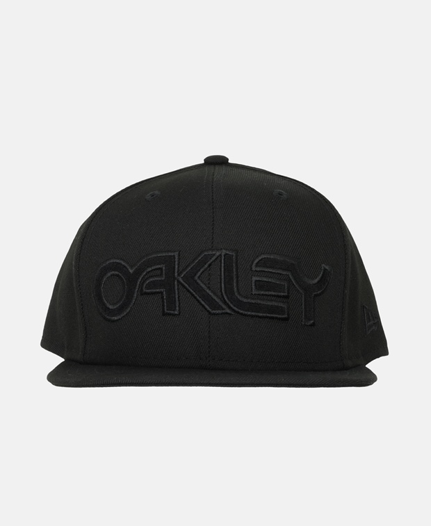 

Кепка Oakley, черный