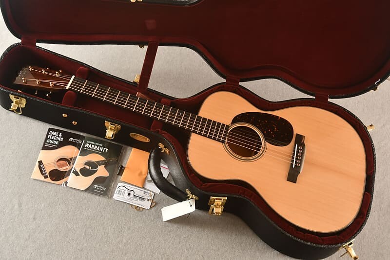 

Акустическая гитара Martin 000-18 Modern Deluxe #2775346