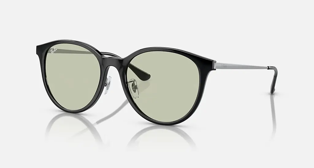 

Солнцезащитные очки Ray-Ban RB4334D, зеленый