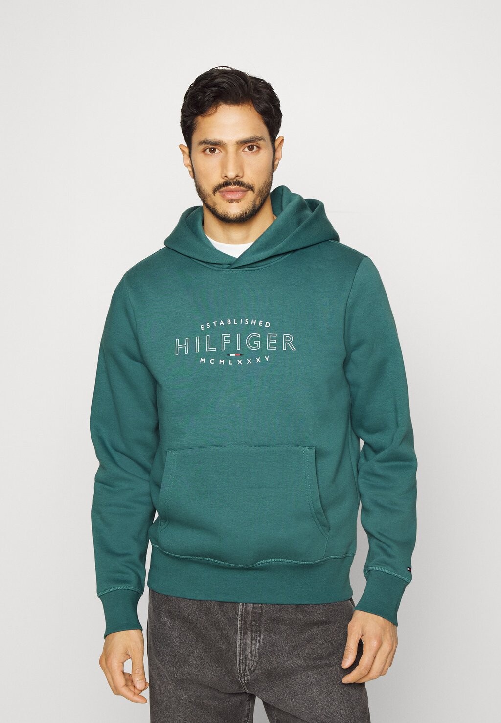 

Худи Tommy Hilfiger