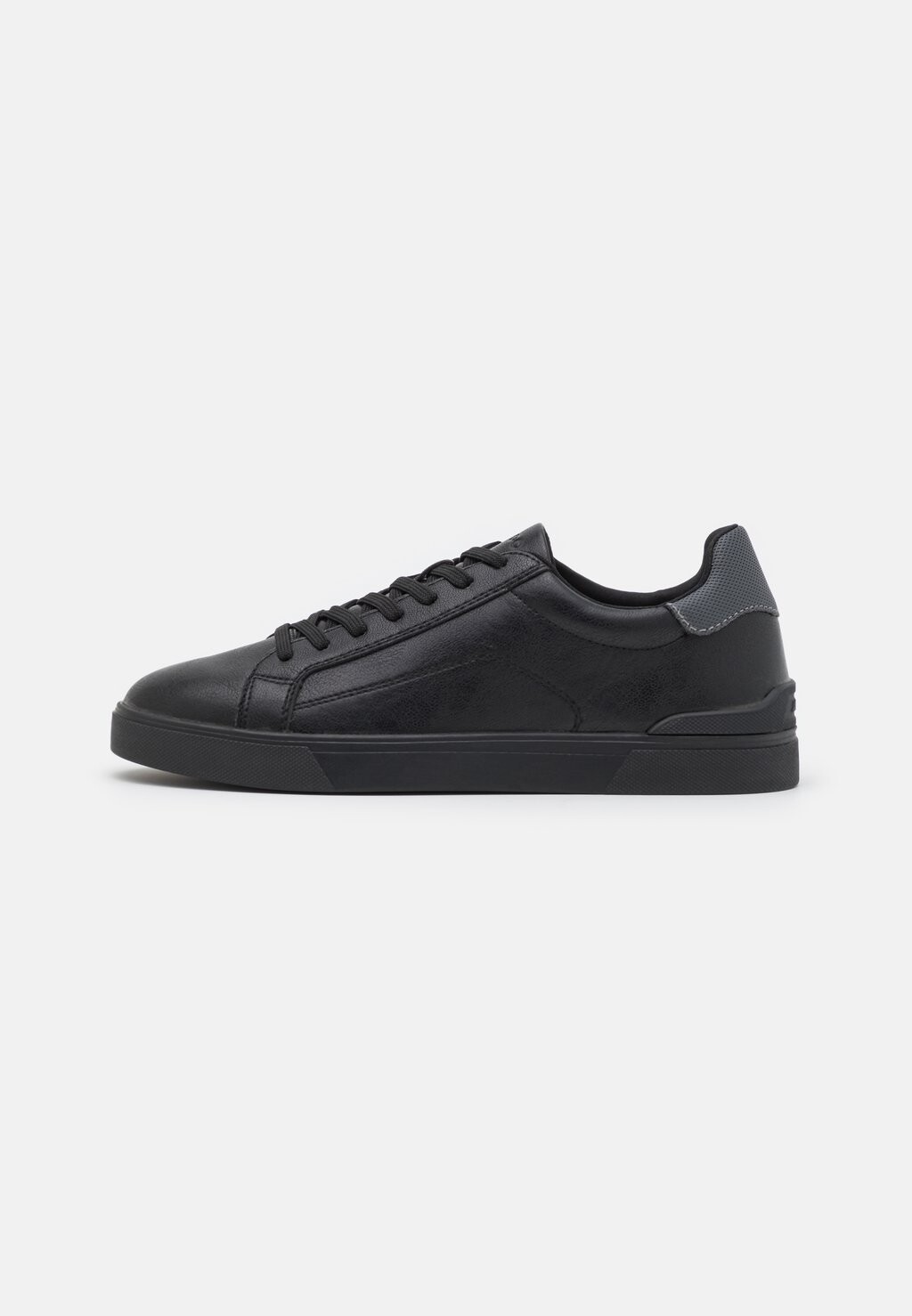 

Кроссовки ALDO, черный