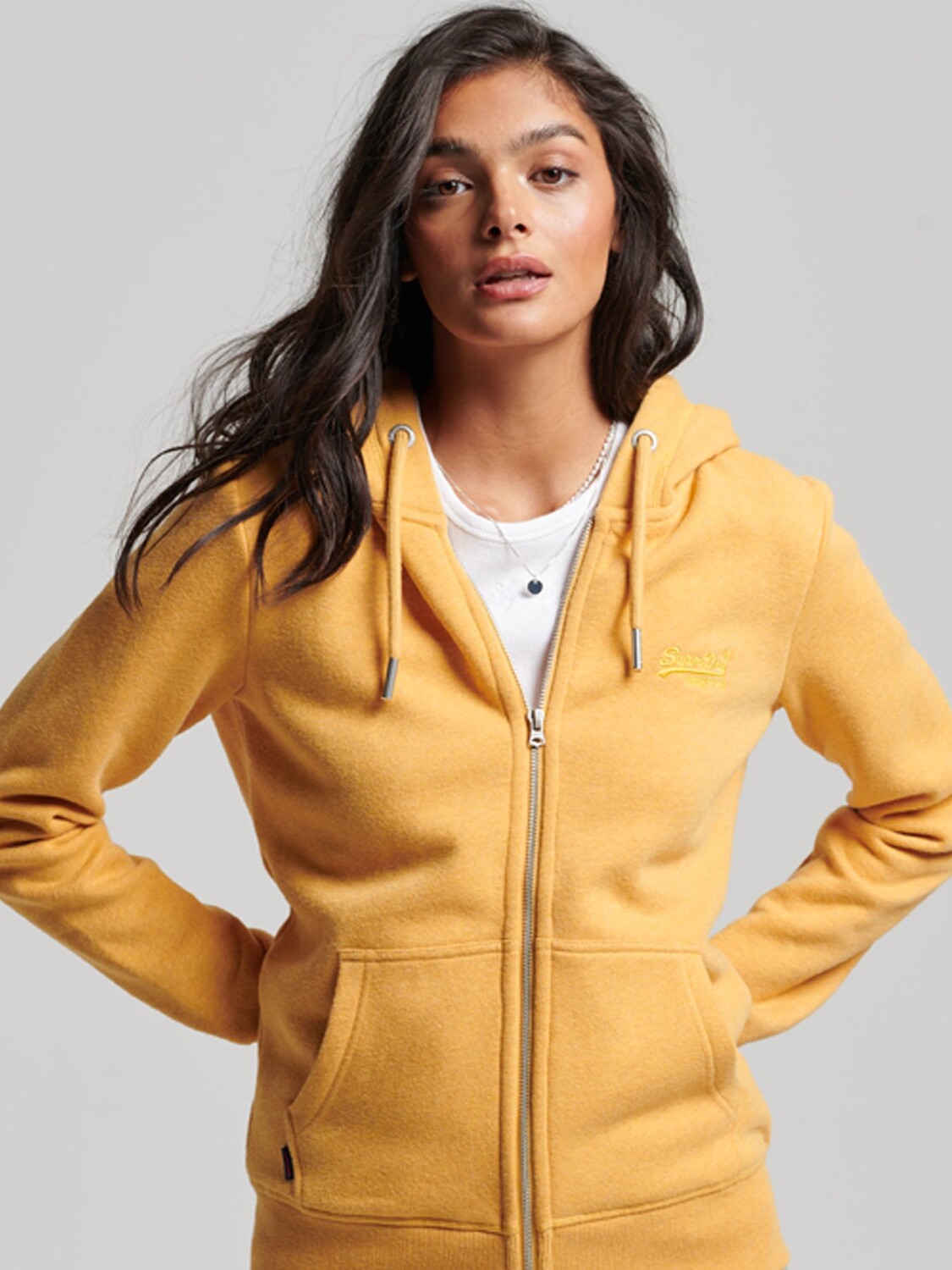 

Толстовка на молнии с вышитым логотипом Superdry Vintage, цвет охры