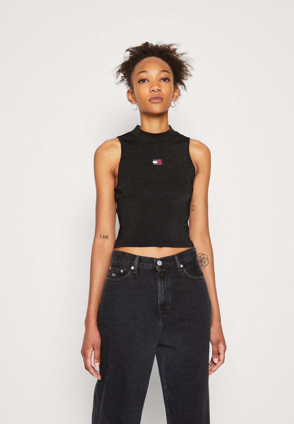 

Топ Tommy Jeans, черный