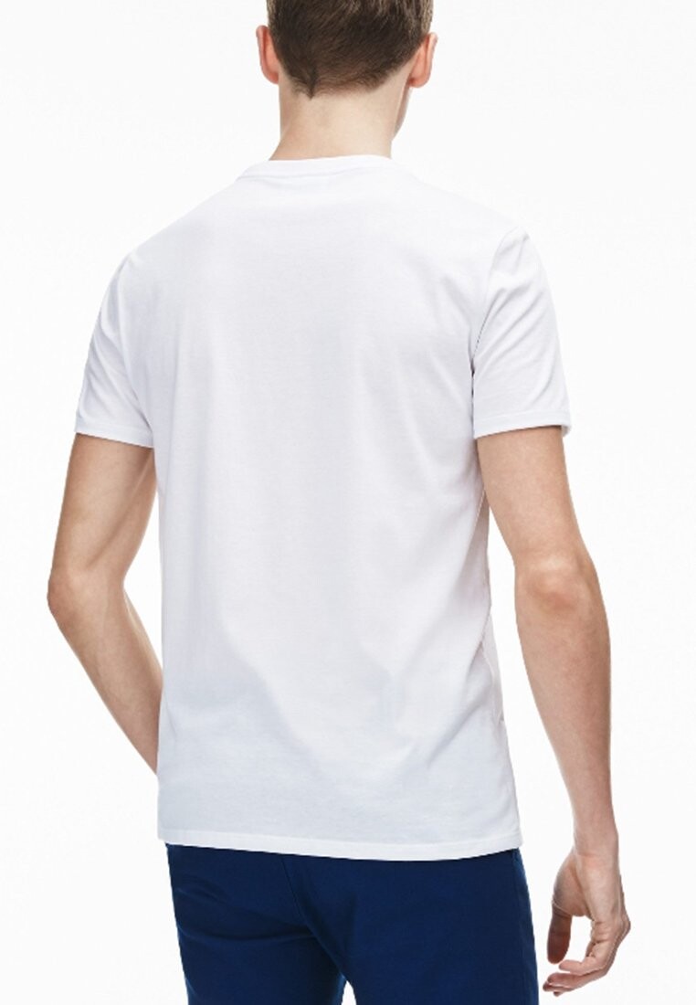 

Базовая футболка Lacoste