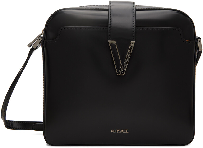 

Черная сумка-мессенджер Greca с V-образным вырезом Versace