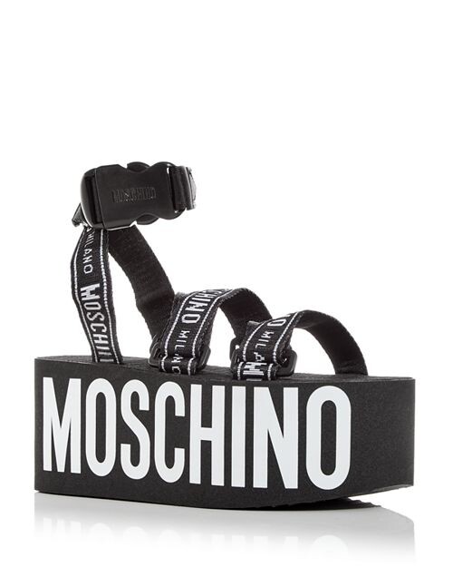 

Женские сандалии на платформе с ремешками и принтом логотипа Moschino, цвет Black