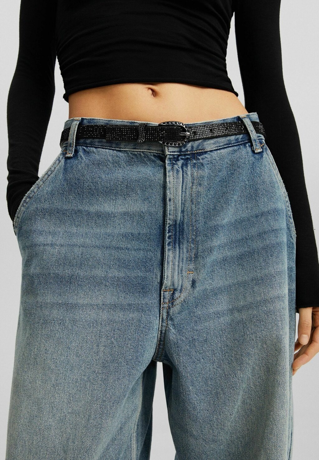 

Ремень Thin With Rhinestones Bershka, черный