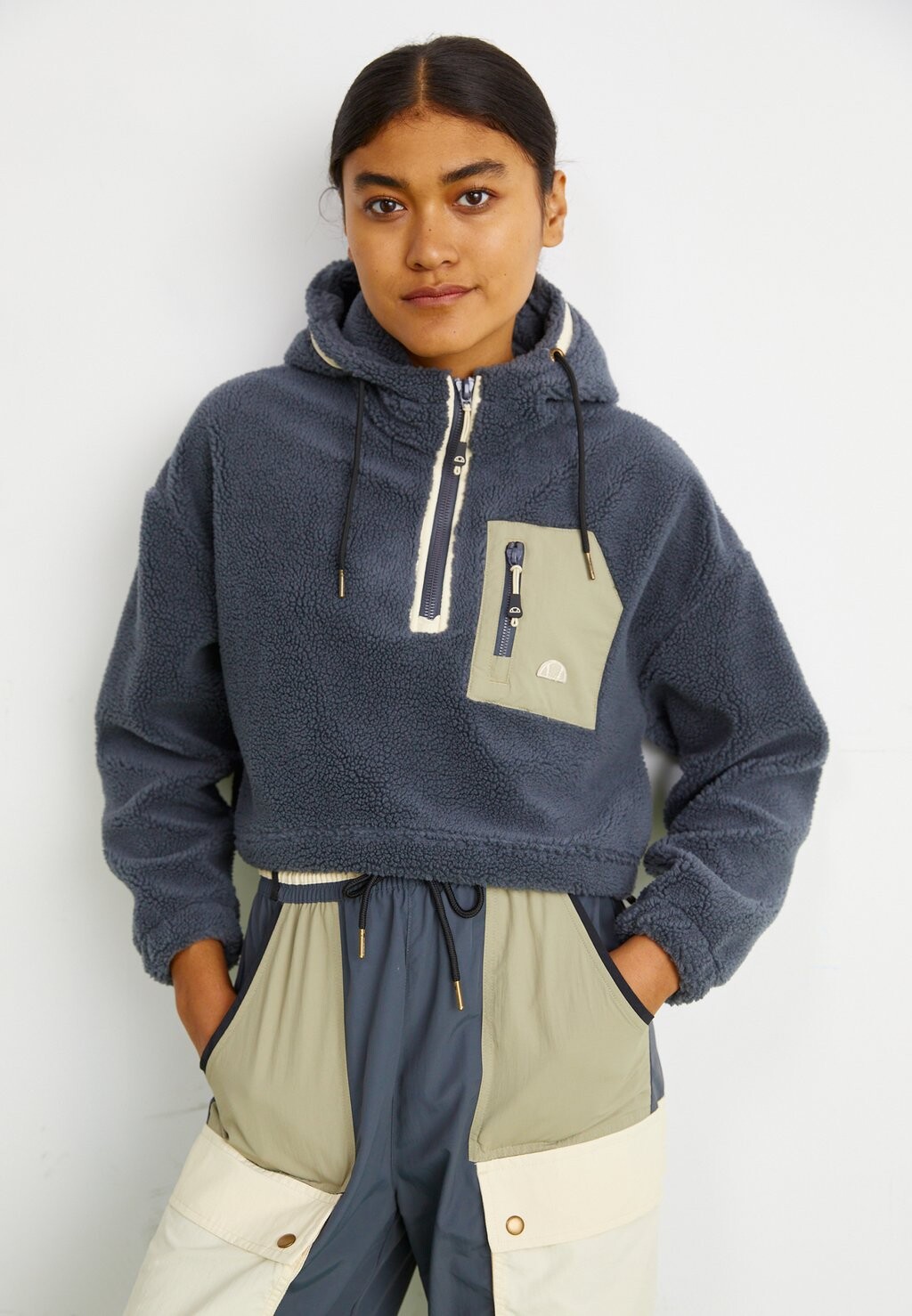 

Толстовка Ellesse АНГЕЛИС, цвет dark grey
