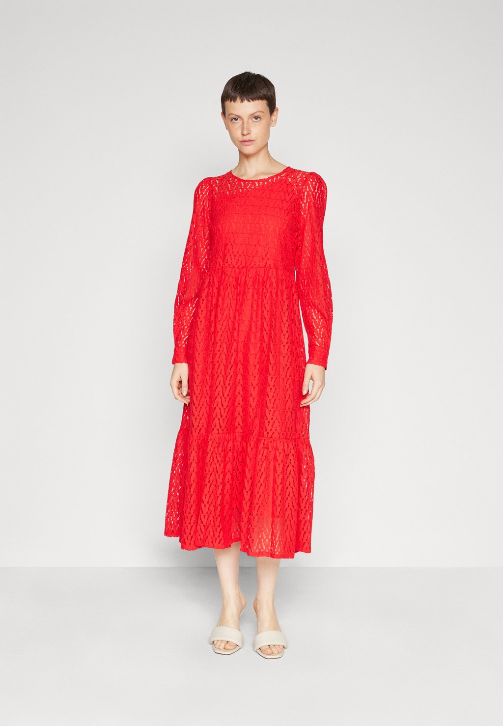 Летнее платье Yasmarlin Dress YAS, цвет mars red