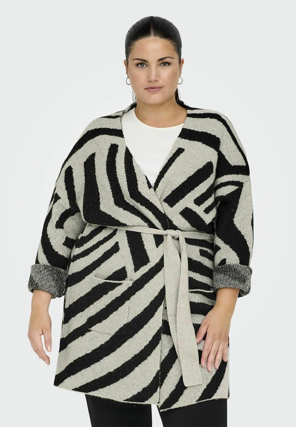 

Кардиган ONLY Carmakoma CURVY GEMUSTERTER, цвет oatmeal