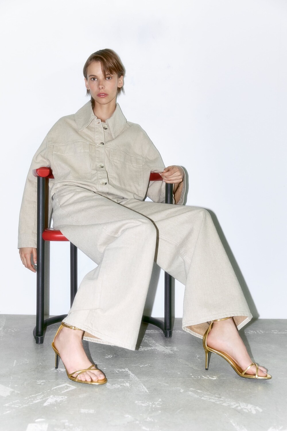 

Ламинированные сандалии с тонким ремешком Zara, золото
