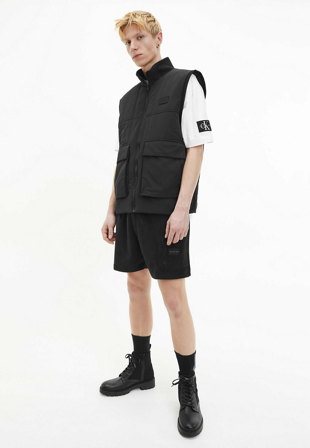 

Жилет Calvin Klein Jeans, черный