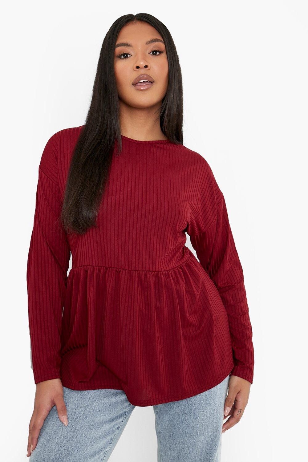 

Топ с баской в ребку plus Boohoo, винный