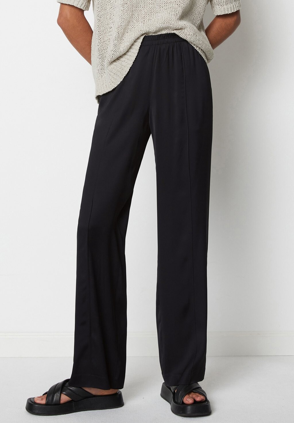 

Брюки WEITE AUS LEICHT ELASTISCHER Marc O'Polo, цвет black