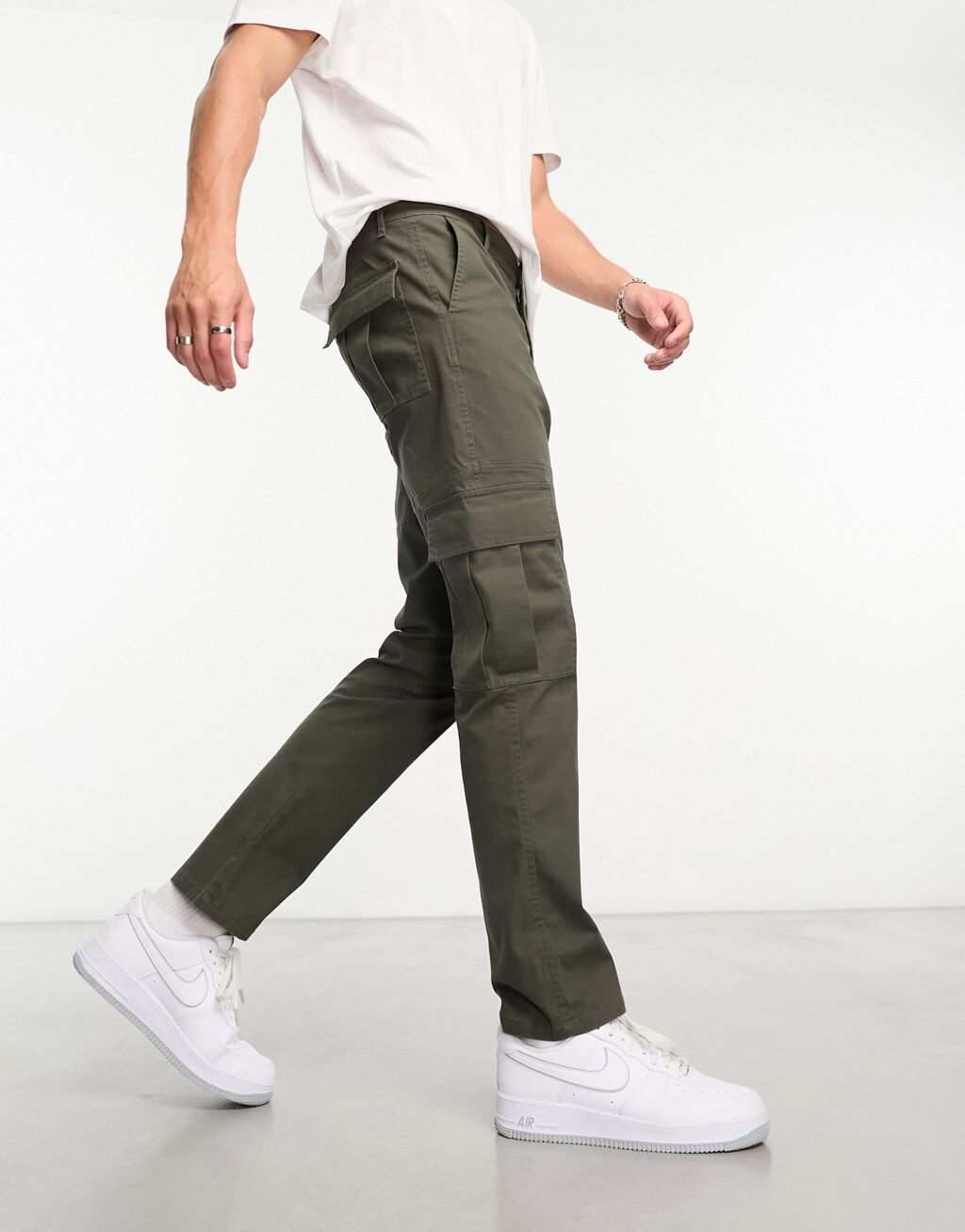 

Узкие брюки карго темно-хаки ASOS DESIGN