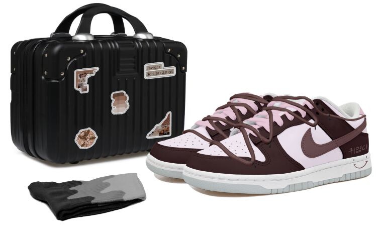 

Женские кроссовки для скейтбординга Nike Dunk