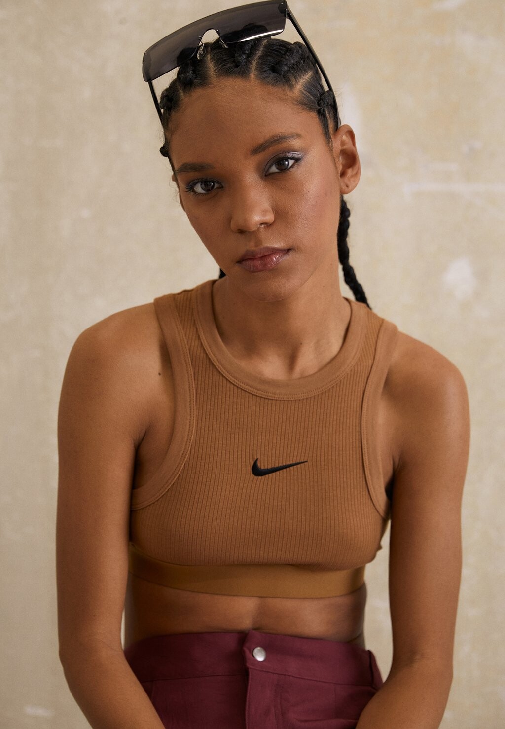 

Топ Nike, коричневый