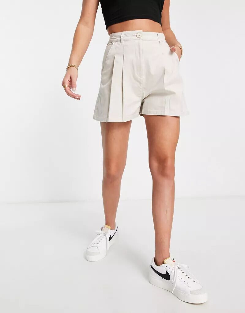 

Светло-коричневые шорты чинос ASOS