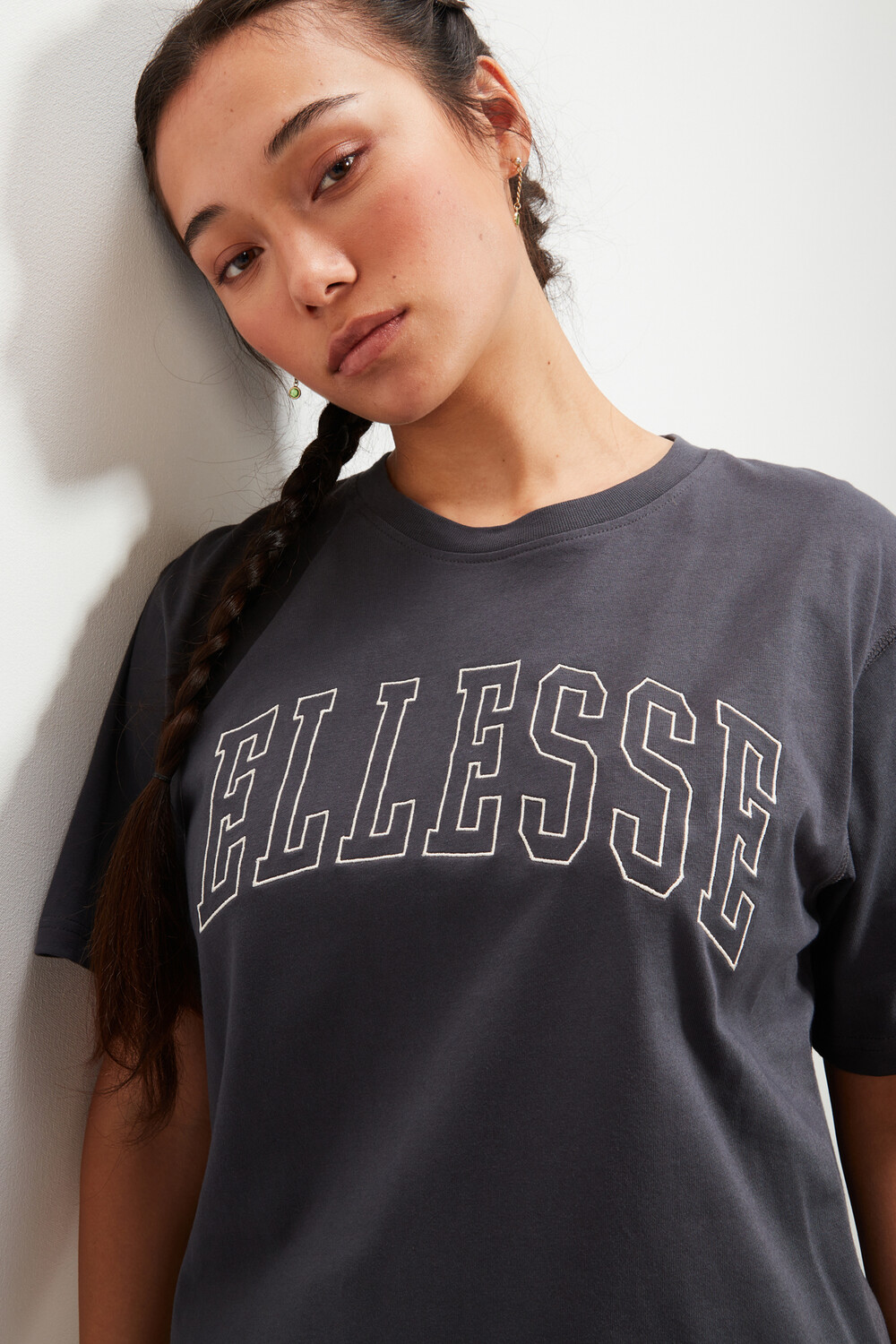 

Темно-серая футболка для женщин/девочек Ellesse, серый