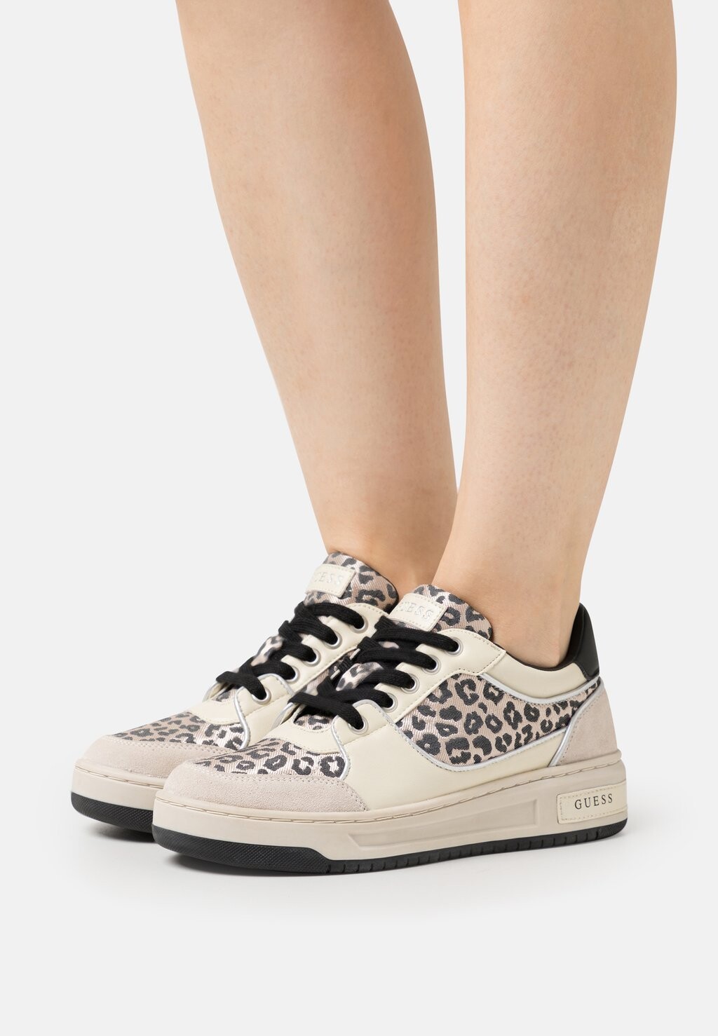 

Кроссовки Guess, черно-белый