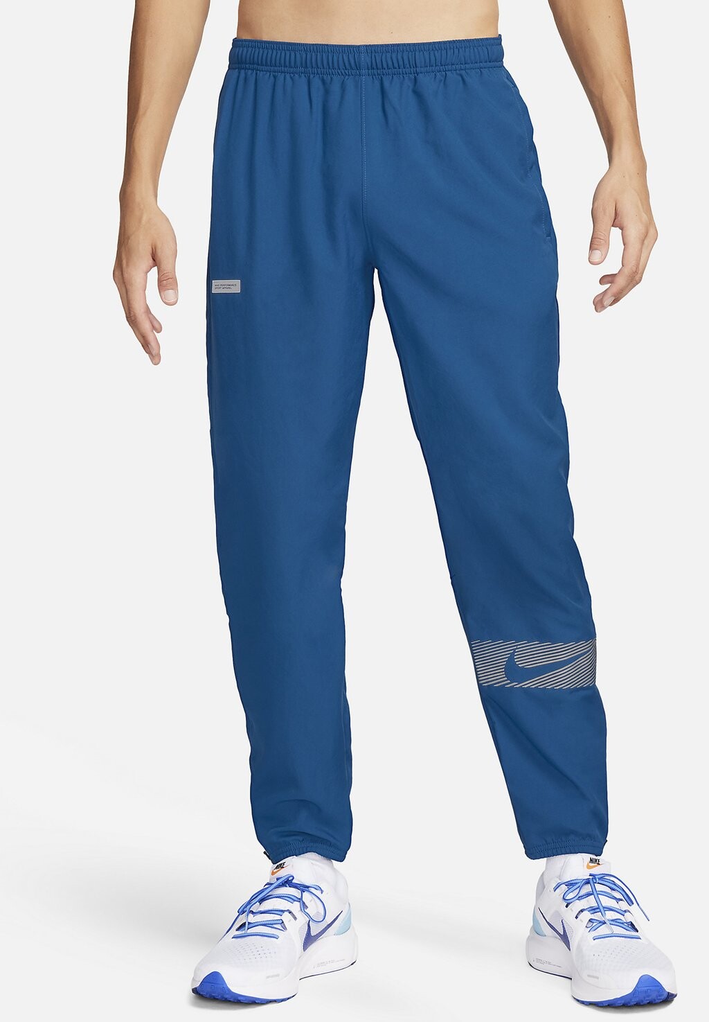 

Брюки для бега M NK DF FLSH CHLLGR WVN PNT Nike, цвет court blue