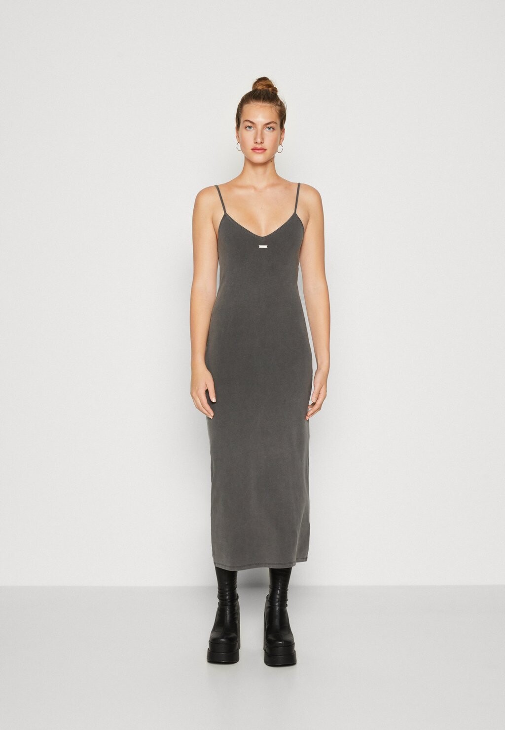 

Платье прямого кроя BDG Urban Outfitters