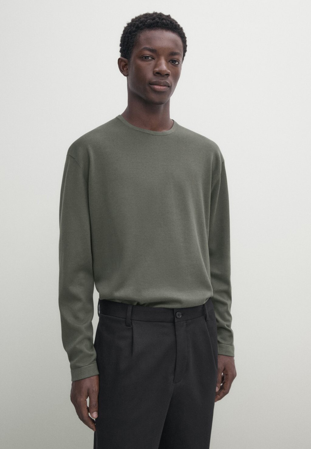 

Толстовка CREW NECK Massimo Dutti, цвет dark green