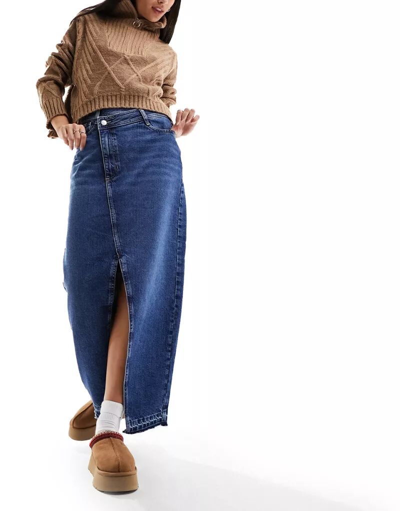 Синяя длинная джинсовая юбка с асимметричной талией River Island