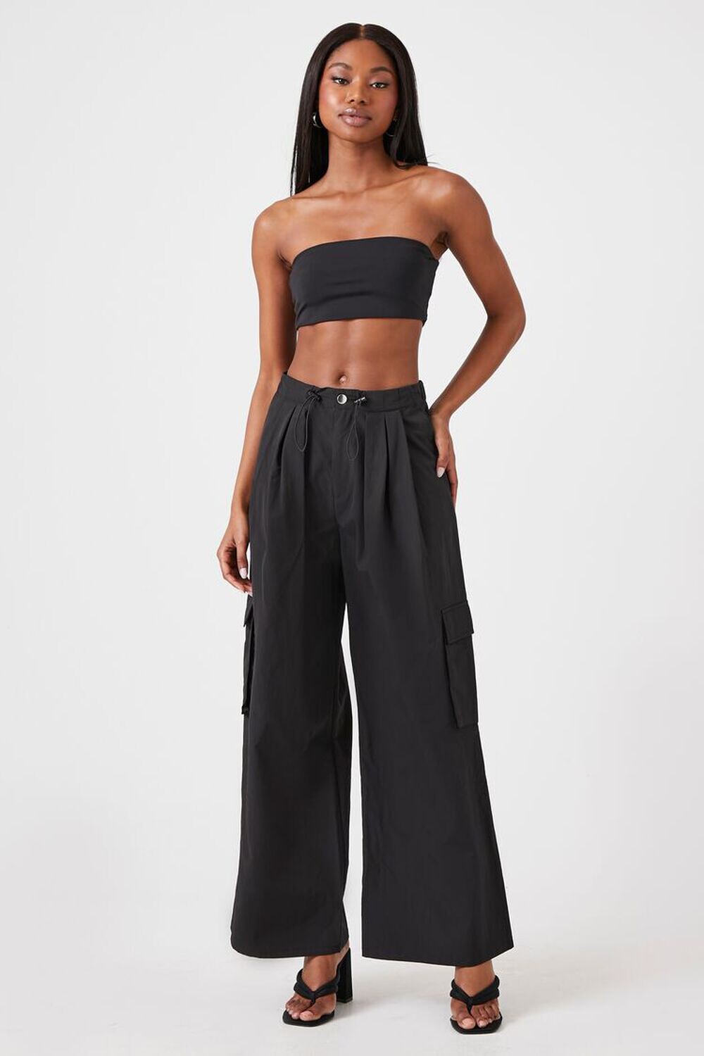 

Широкие брюки-карго на шнурке Forever 21, черный