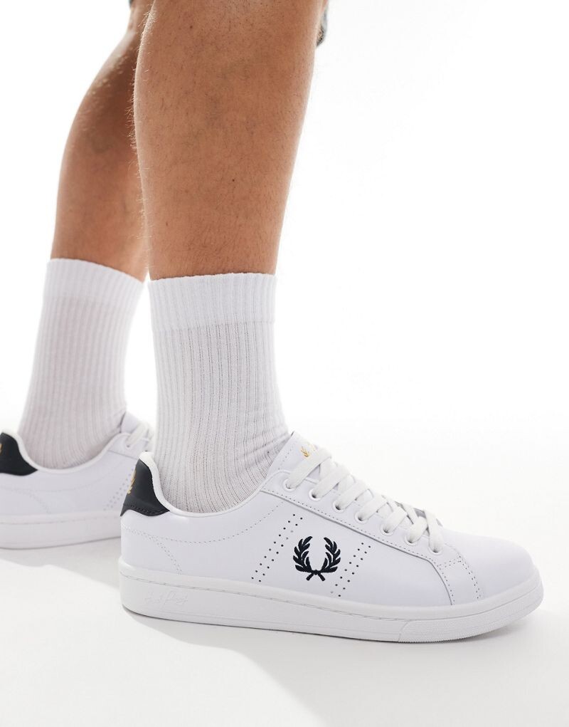 

Fred Perry - B721 - Белые кожаные кроссовки