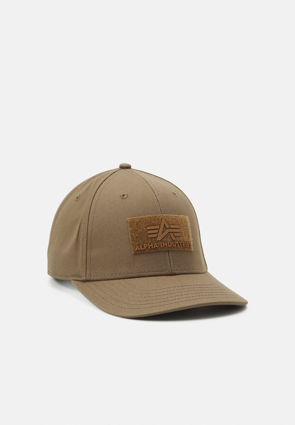 

Бейсболка Alpha Industries