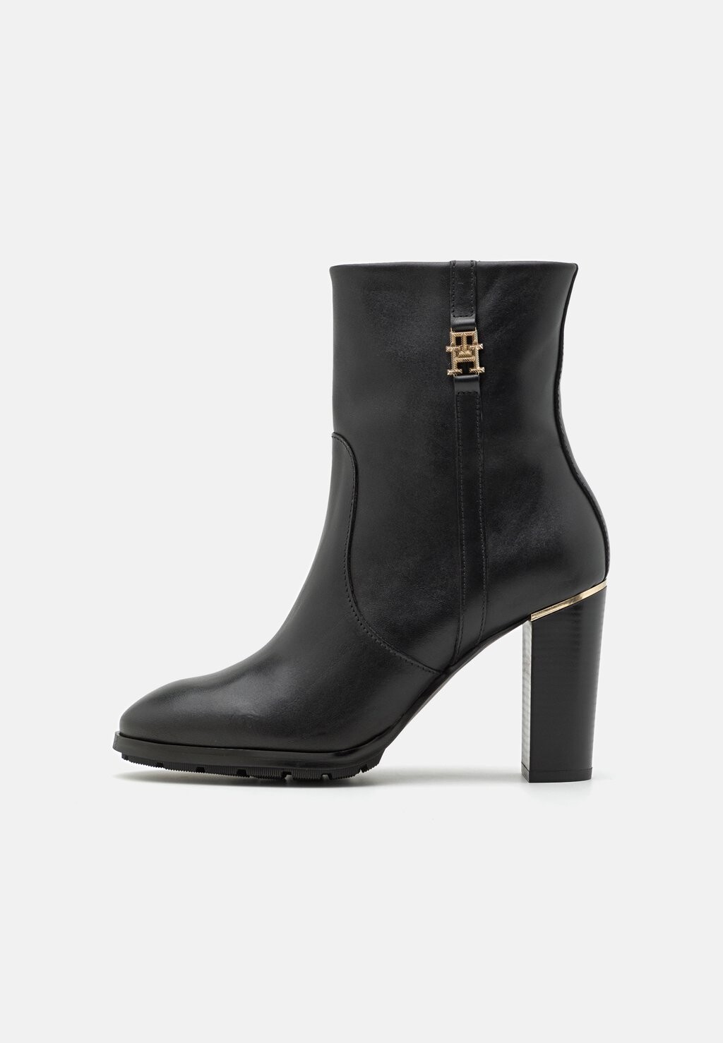 

Сумки Tacón Tommy Hilfiger, цвет black