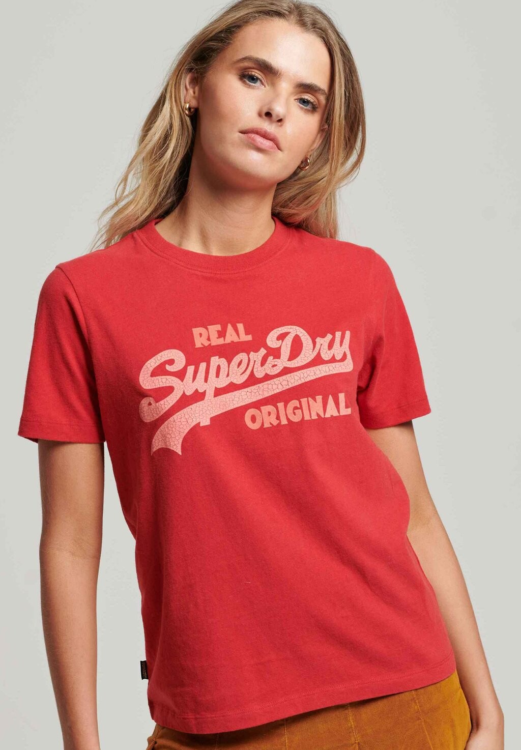 

Футболка с принтом Superdry