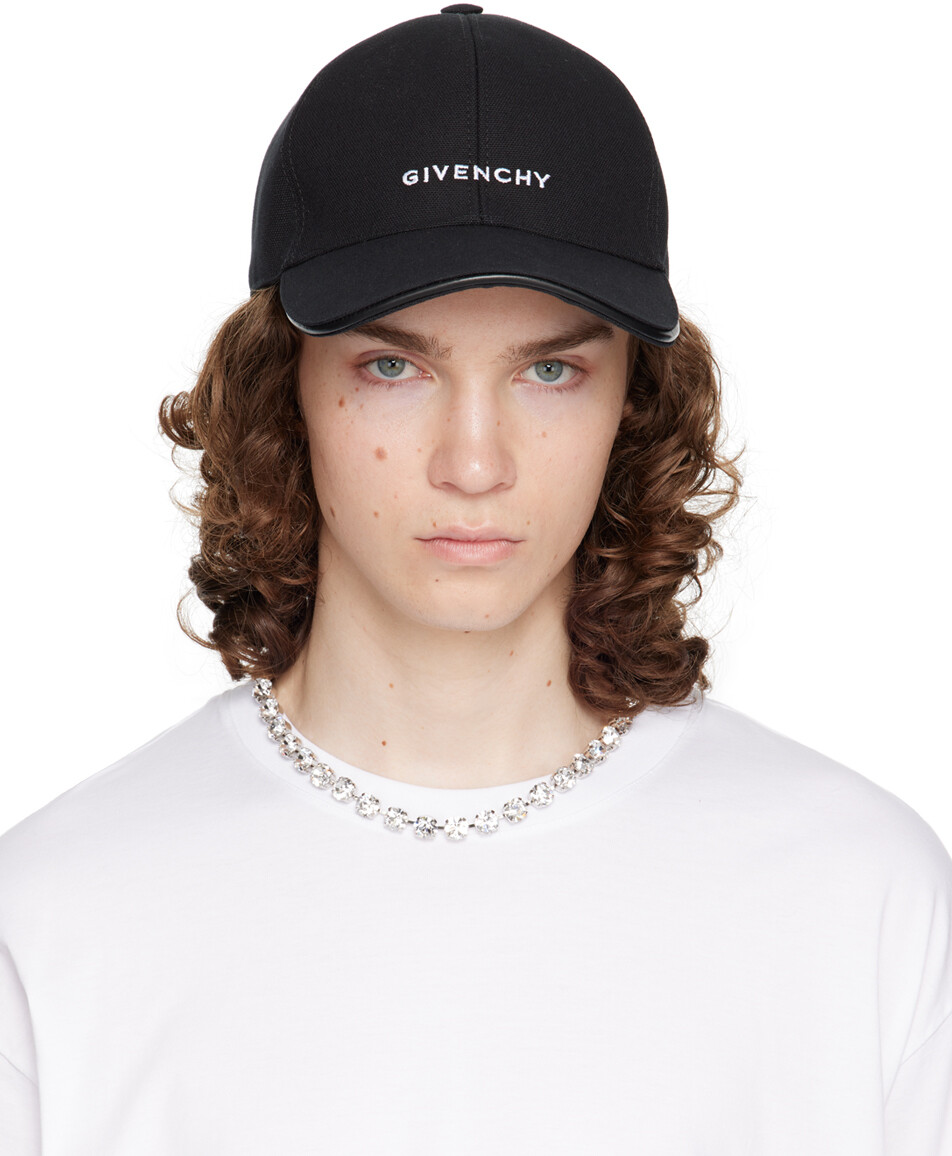 

Черная кепка GIVENCHY