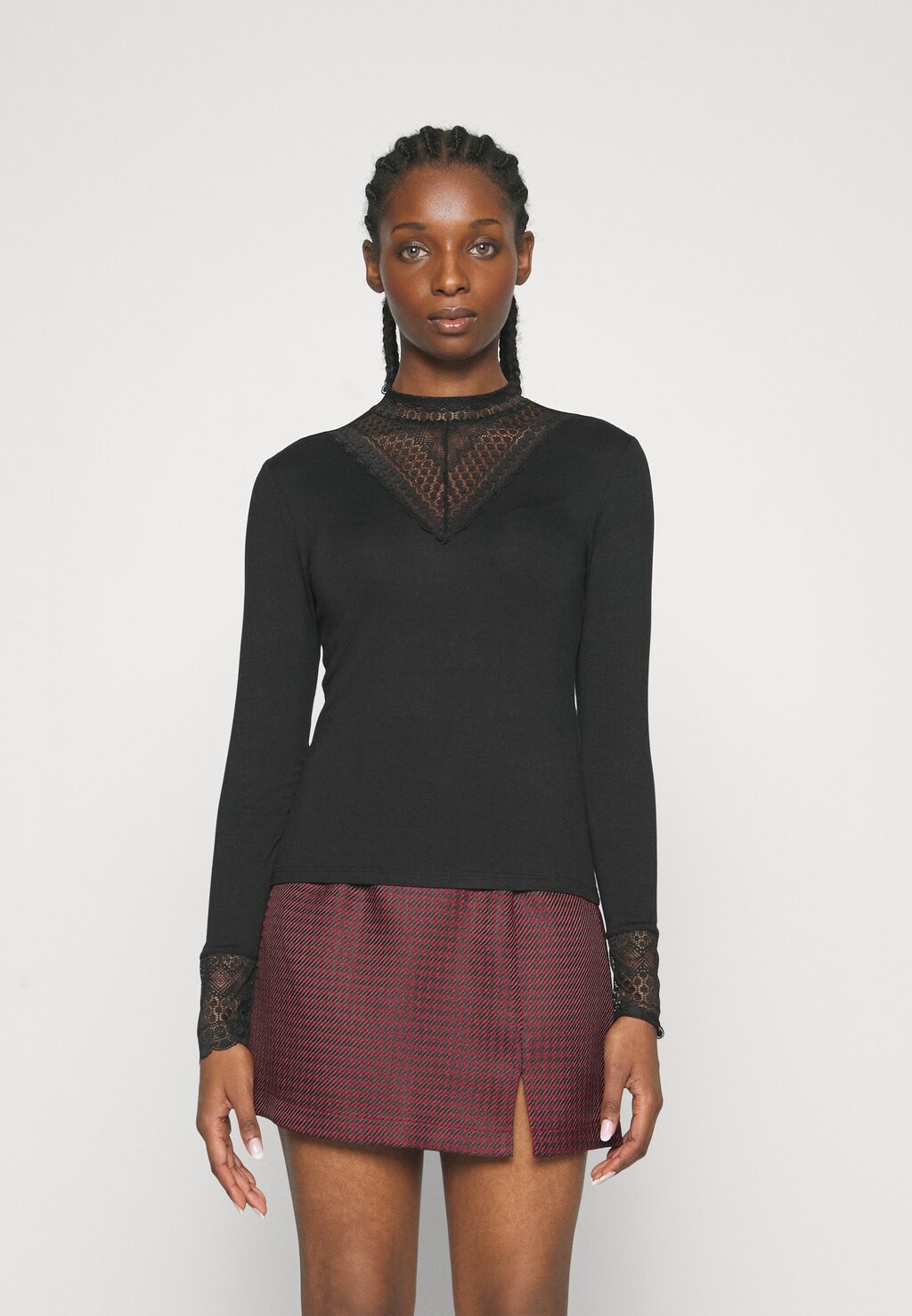 

Топ Vmrosa Highneck Top Vero Moda Petite, черный