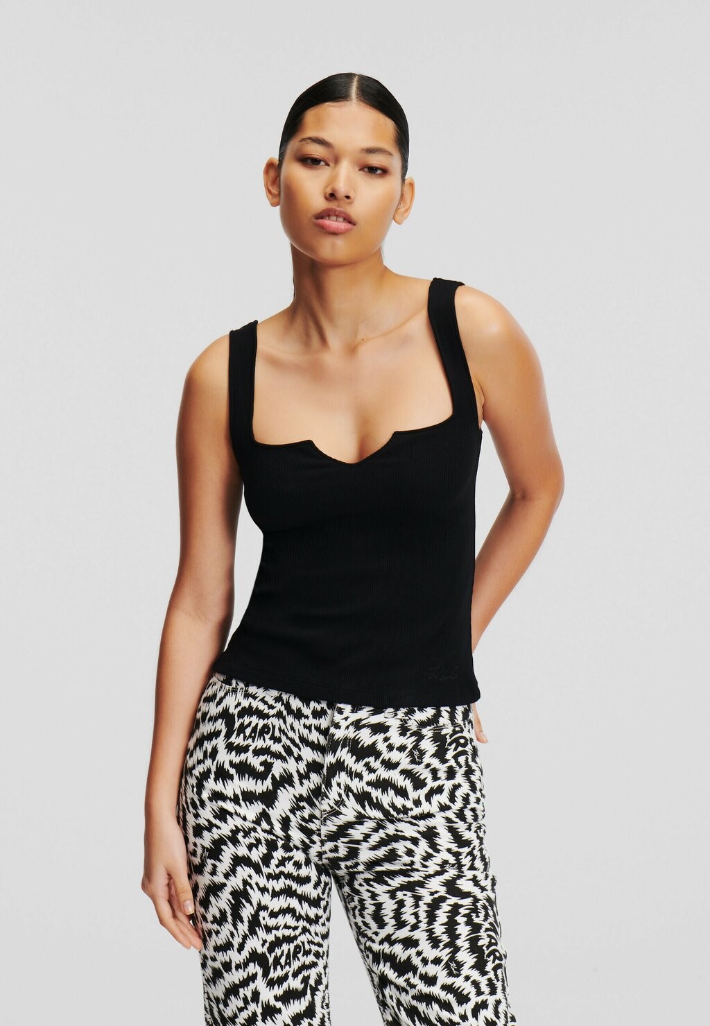 

Топ FASHION KARL LAGERFELD, цвет black