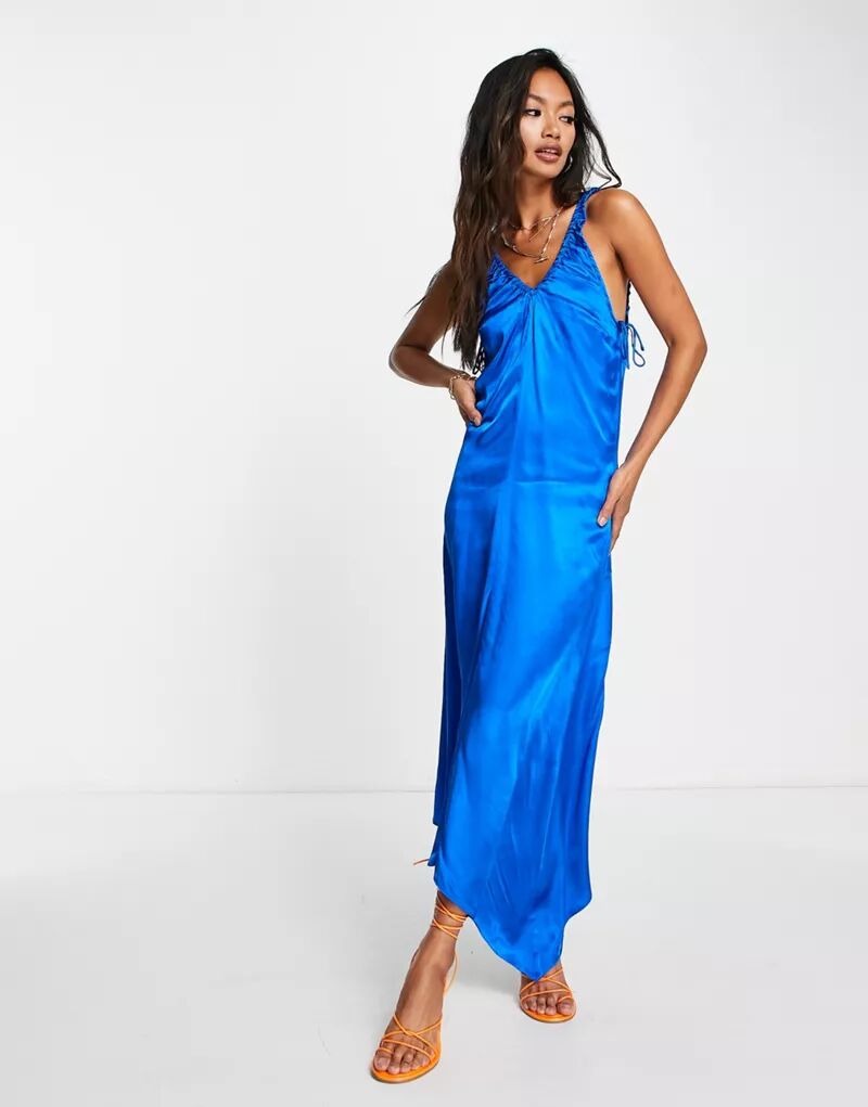Атласное платье миди Topshop со рюшами спереди и вырезом-капляром синего кобальта цена и фото