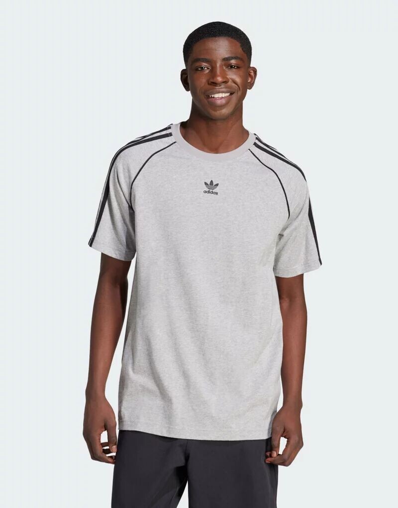 

Серая футболка adidas Originals SST