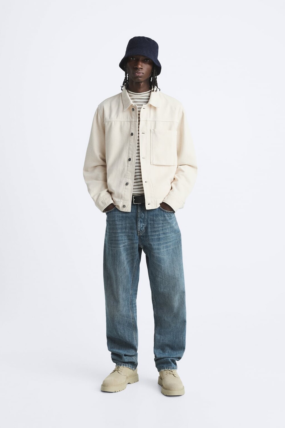 

Рубашка с карманами ZARA, экру