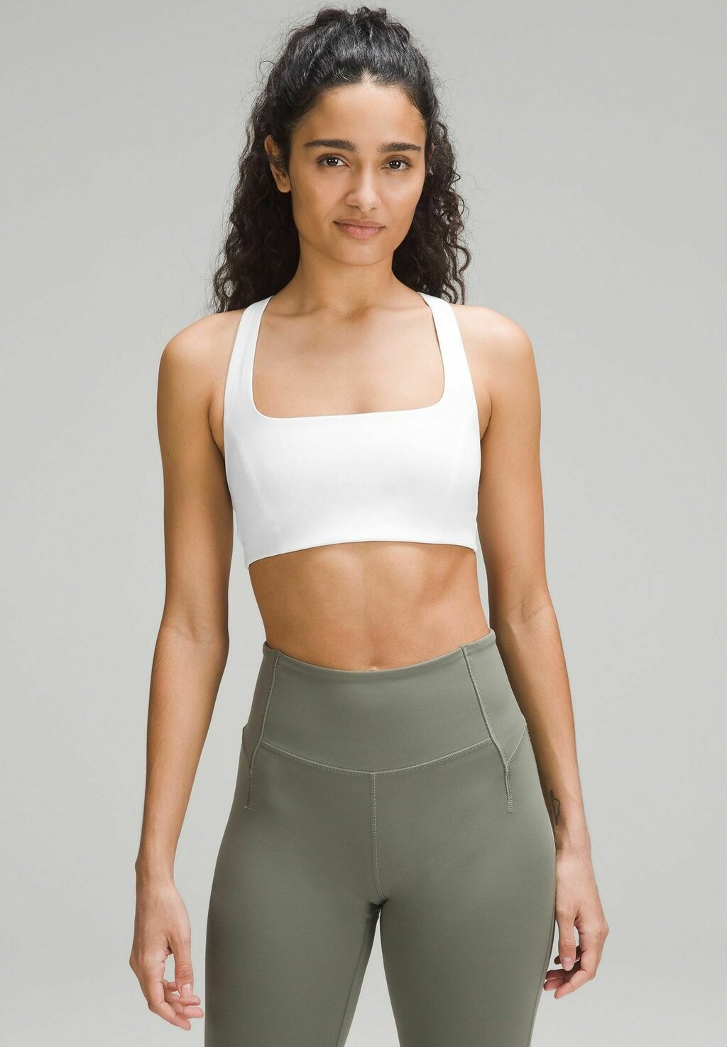 

Спортивный бюстгальтер lululemon, белый