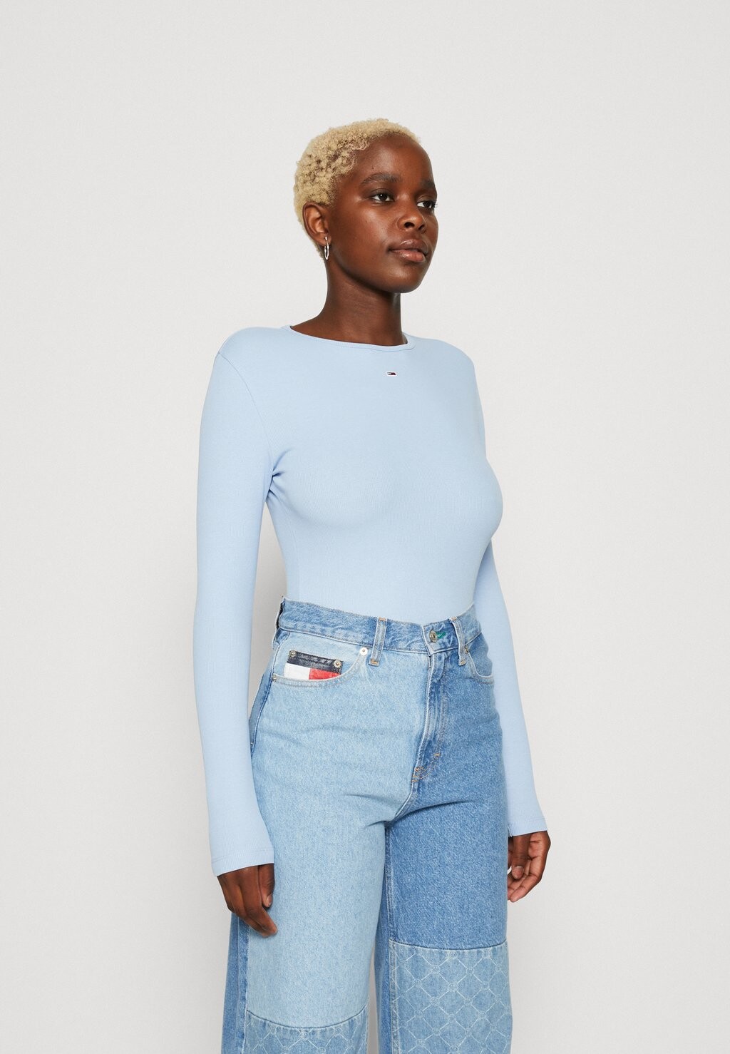 

Топ с длинными рукавами Tommy Jeans, синий